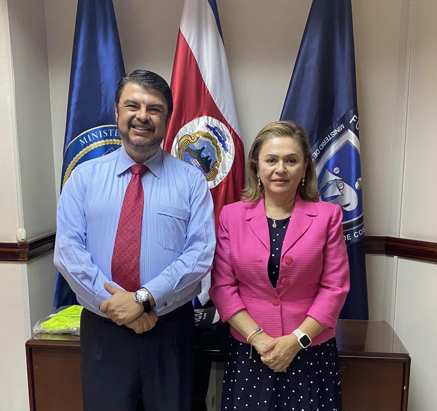 Reunión con el Ministro de Seguridad Pública de Costa Rica, Don Mario Zamora⁩. Conversamos sobre oportunidades de cooperación con ⁦la OEA y otros asuntos(11 de julio de 2023)